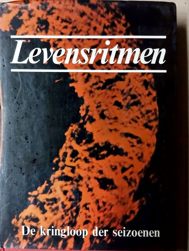 Boekomslag van Levensritmen — De kringloop der seizoenen